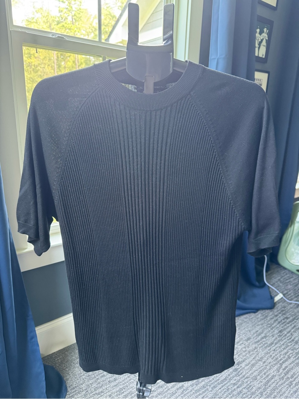 Murano 100% Silk Men’s Crew Neckline Fitted Short Sleeve Shirt Size Large